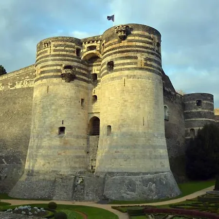 Le Khalo - Chateau D'angers - La Bonne Marienne