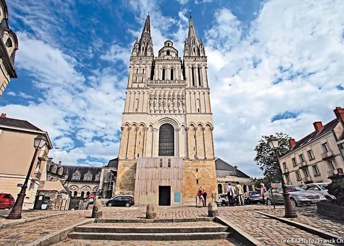 Le Khalo - Chateau D'angers - La Bonne Marienne * Анже